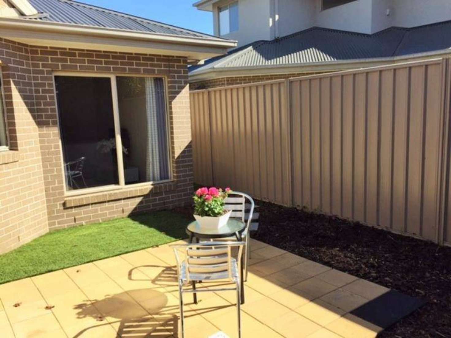 Floorplan of Homely unit listing, 2/27 Main Street, Thomastown VIC 3074