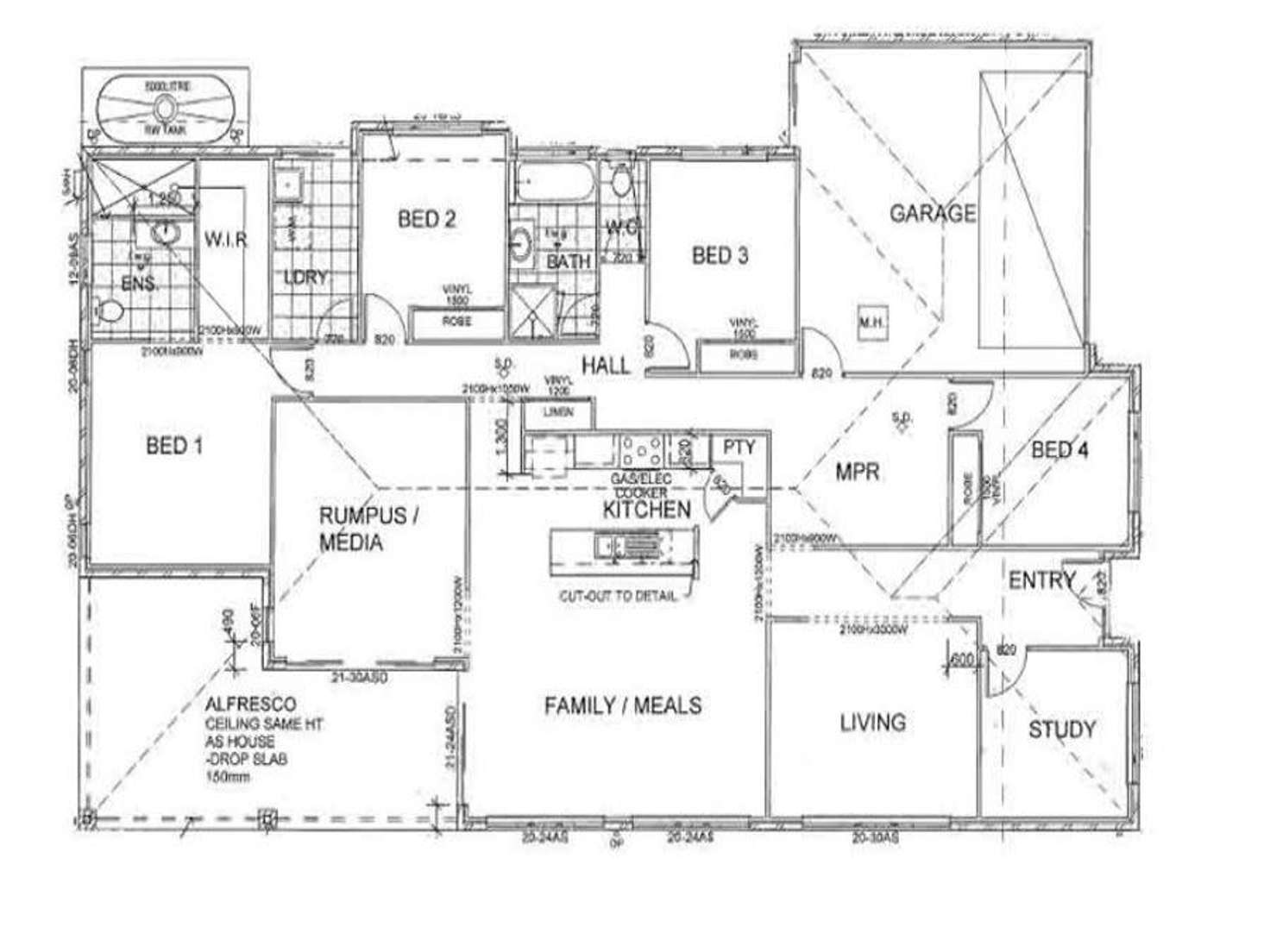 Floorplan of Homely house listing, 8 Wonga Circuit, Beerwah QLD 4519