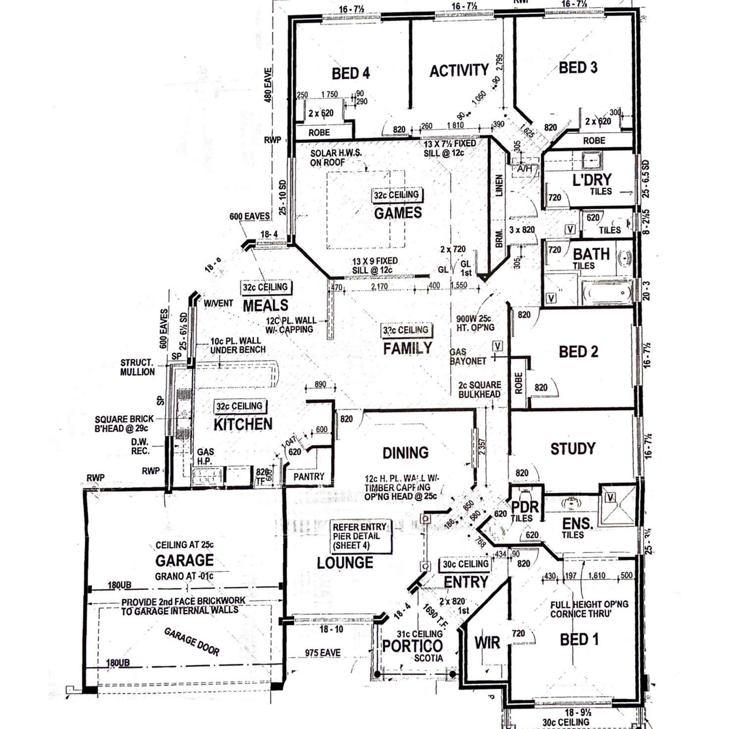 Floorplan of Homely house listing, 4 Pelham Gardens, Canning Vale WA 6155