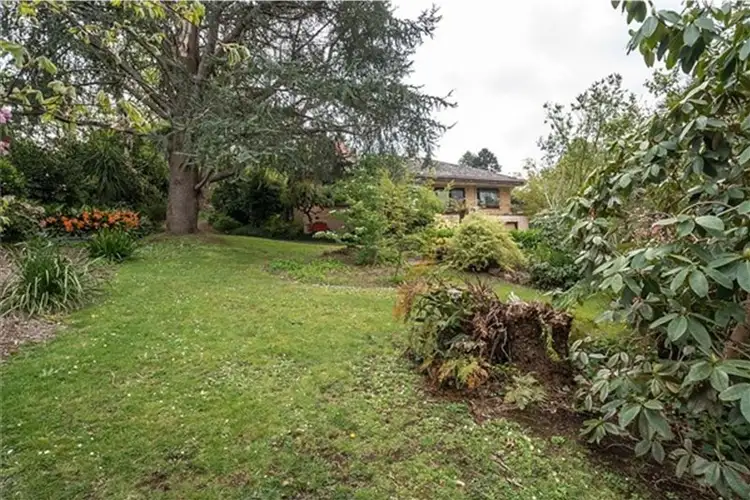 6 Clarkson Road, Kallista VIC 3791