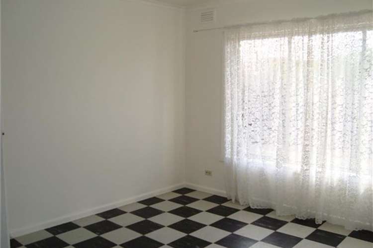 Third view of Homely apartment listing, 2/32 Hobbs Street, Seddon VIC 3011