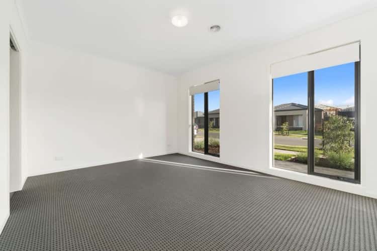 Fifth view of Homely house listing, 10 Roskopp Avenue, Clyde North VIC 3978