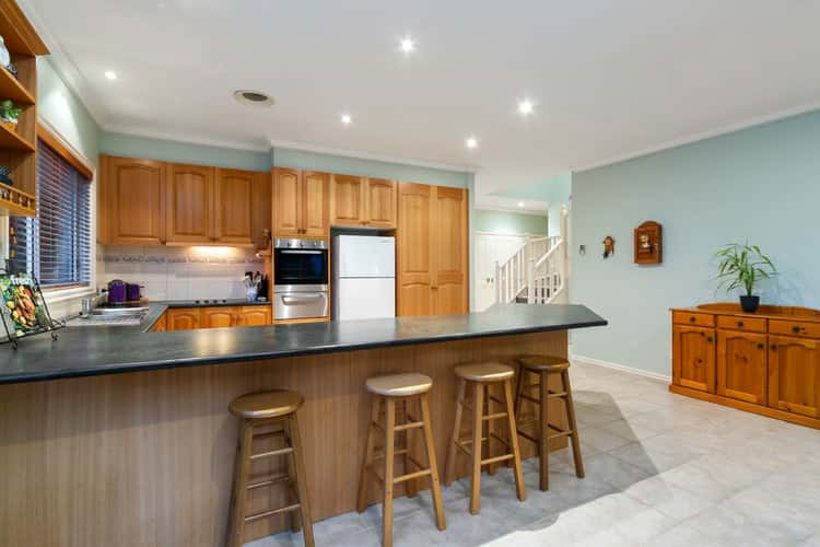 Fifth view of Homely house listing, 27 Julie Court, Langwarrin VIC 3910