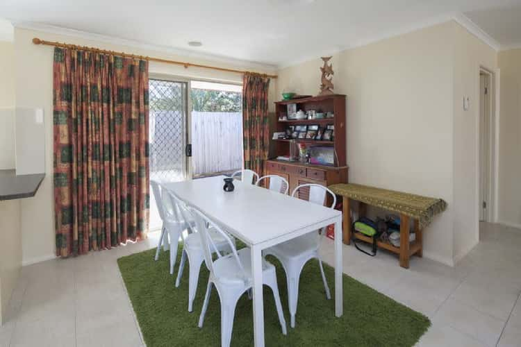 Fifth view of Homely house listing, 2/10 ADAM COURT, Pakenham VIC 3810