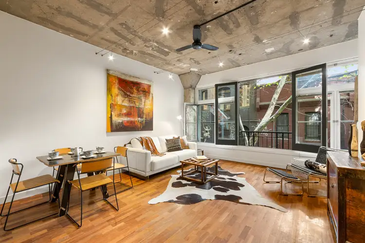 6/7 Drewery Lane