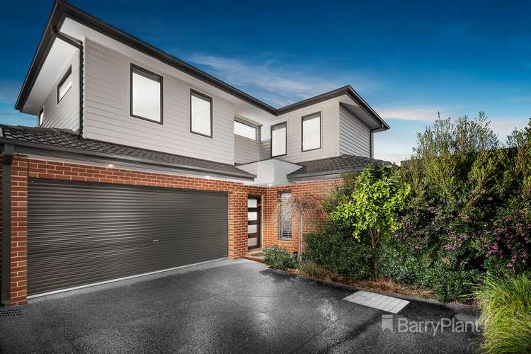 Main view of Homely townhouse listing, 2/67 Erskine Road, Macleod VIC 3085