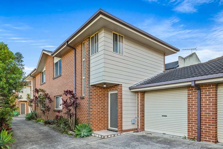 Main view of Homely townhouse listing, 2/44 Wattle Street, East Gosford NSW 2250