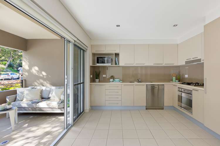 Main view of Homely unit listing, 15/29-33 Waine Street, Freshwater NSW 2096