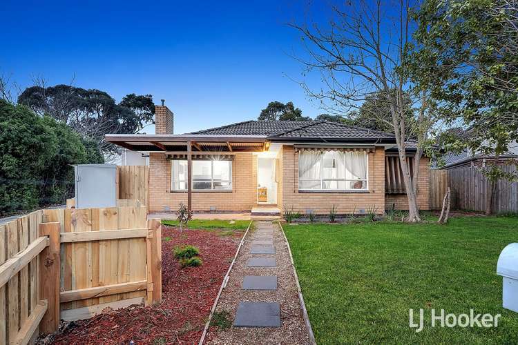 8 Edinborough Street, Hallam VIC 3803