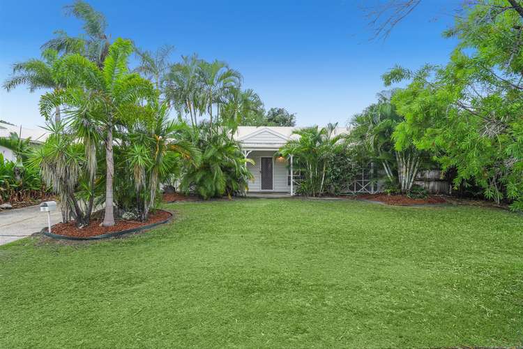 8 Cyprea Close, Trinity Beach QLD 4879