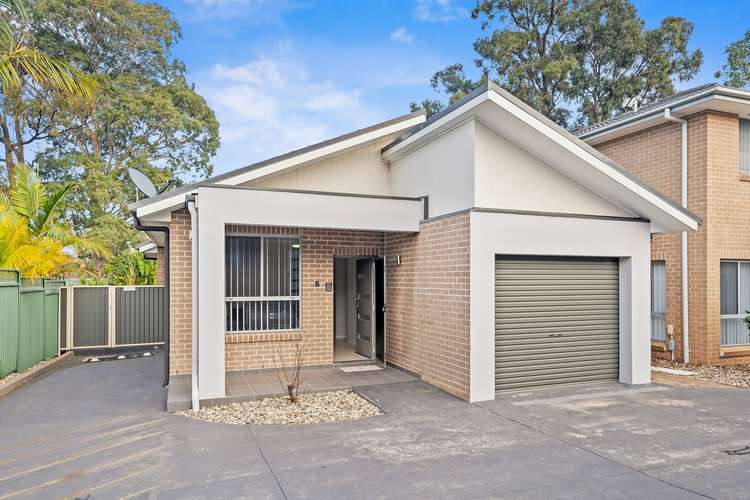 Main view of Homely townhouse listing, 5/156-158 Pye Road, Quakers Hill NSW 2763