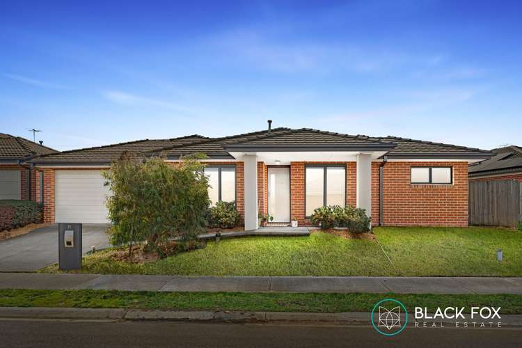 Main view of Homely house listing, 11 Sandstone Circuit, Carrum Downs VIC 3201