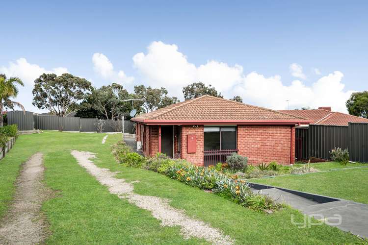 12 Linden Close, Meadow Heights VIC 3048