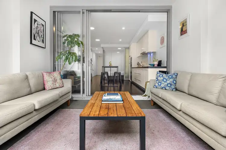 204/21-23 Enmore Road