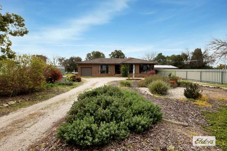 11 Clarke Street West, Howlong NSW 2643