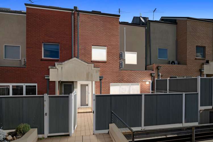 Main view of Homely townhouse listing, 15/18 Tulloch Grove, Glen Waverley VIC 3150