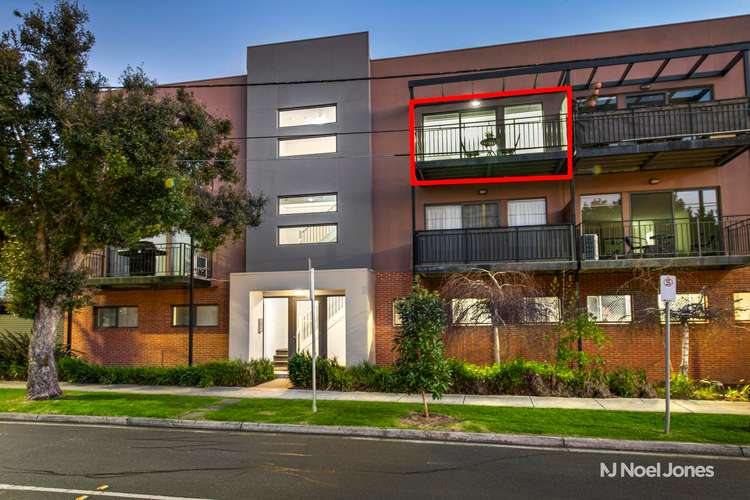 Main view of Homely apartment listing, 8/5 Churchill Street, Ringwood VIC 3134