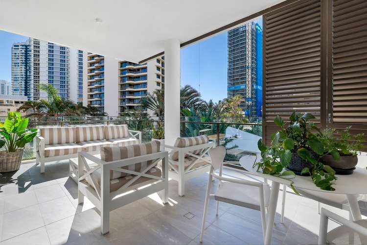 201/5 Pacific Street, Main Beach QLD 4217