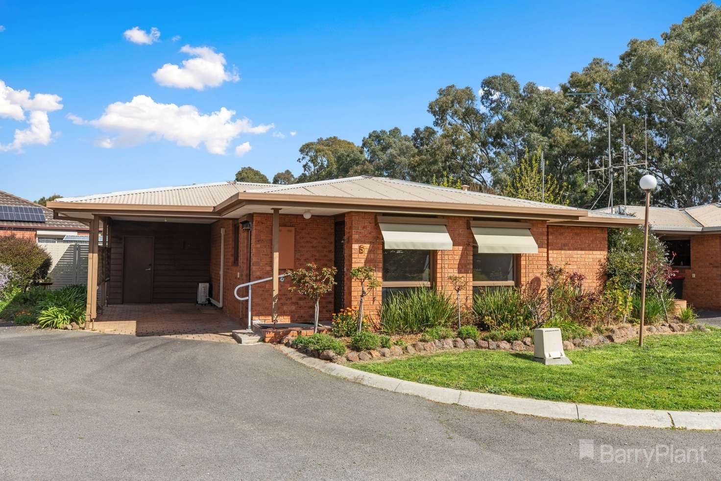 Main view of Homely unit listing, 5/9 Crusoe Road, Kangaroo Flat VIC 3555