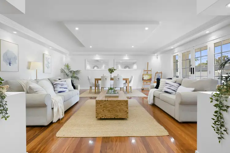 3 Bradbrook Street
