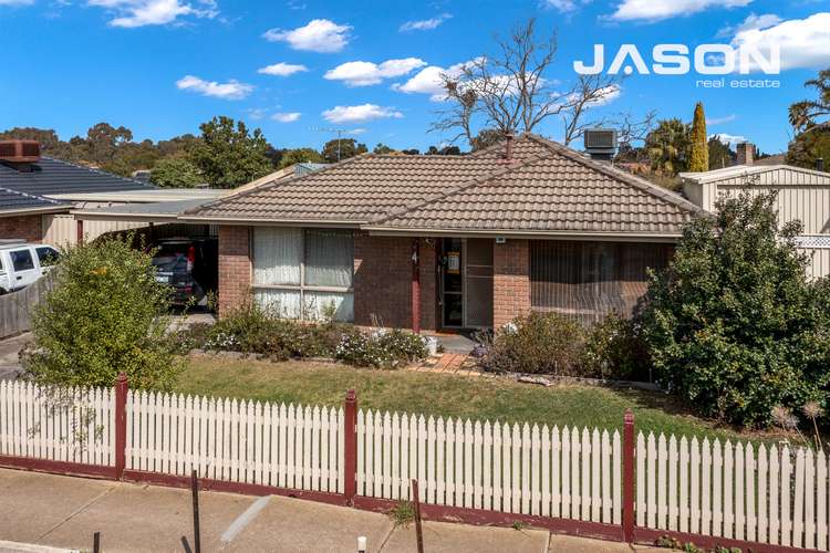 4 Walsingham Crescent, Kurunjang VIC 3337