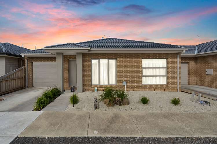 Main view of Homely townhouse listing, 4 Eagle Road, Armstrong Creek VIC 3217