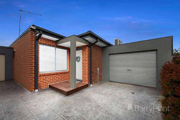 2/30 Ford Avenue, Sunshine North VIC 3020