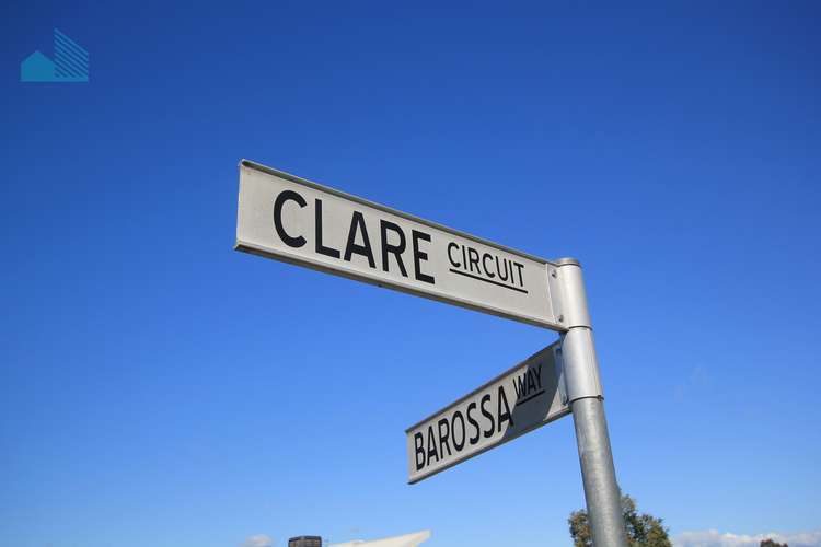 32 Clare Circuit, Thurgoona NSW 2640