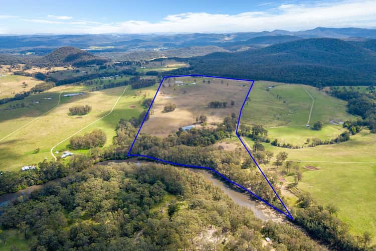 315 Warraba Road, Stroud NSW 2425