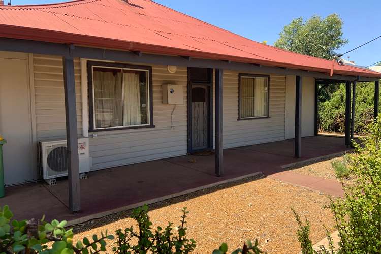 8 French Avenue, Merredin WA 6415