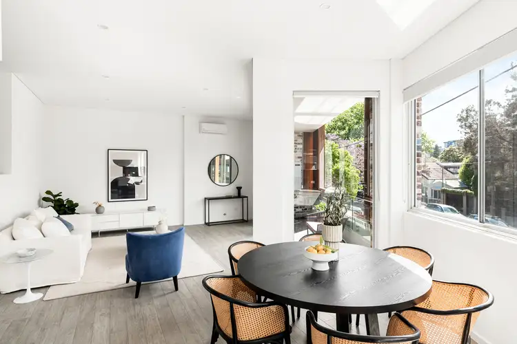 1/6 Nelson Street