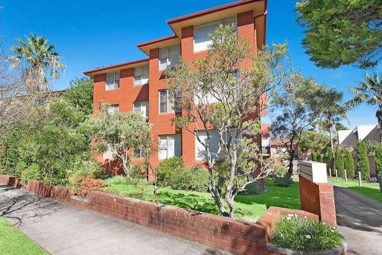 Main view of Homely apartment listing, 2/8 Gillies Street, Wollstonecraft NSW 2065