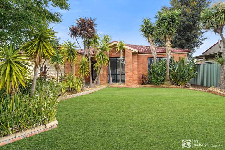 No.14 Thistlewood Place, Cranbourne East VIC 3977