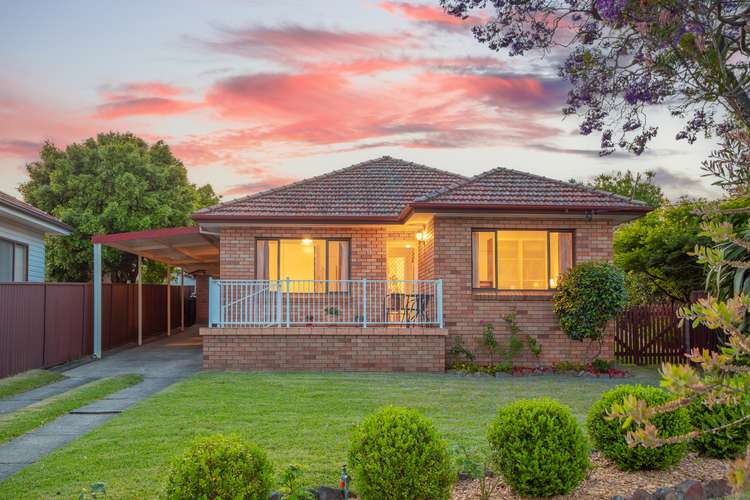 16 Andrew Place, Girraween NSW 2145