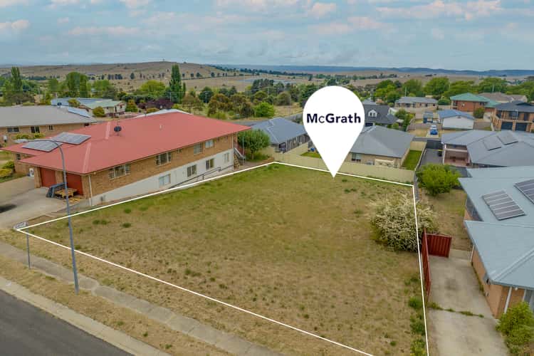 8 East Camp Drive, Cooma NSW 2630
