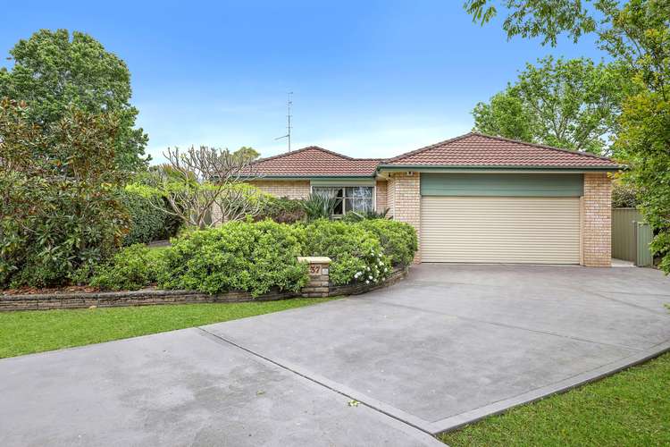 37 Windsor Crescent, Brownsville NSW 2530