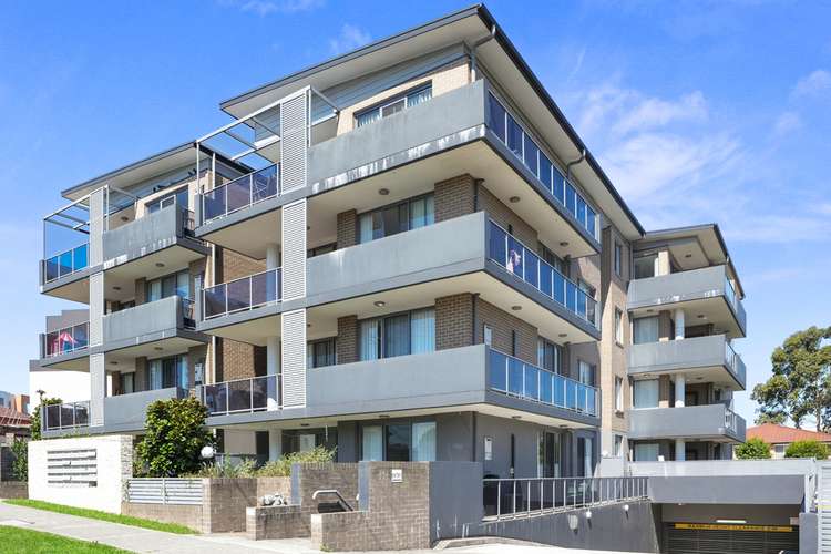 Main view of Homely apartment listing, 27/2-4 Belinda Place, Mays Hill NSW 2145