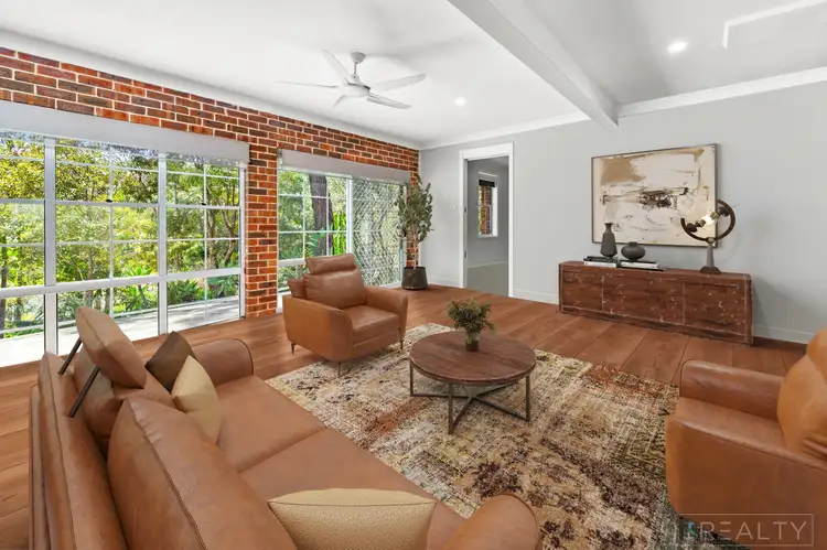 8 Forest Oak Place