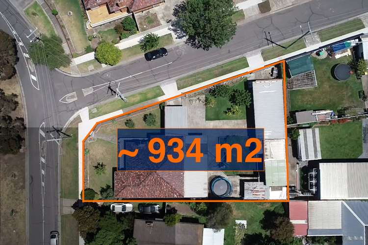 38 Vernon Crescent, Sunshine West VIC 3020