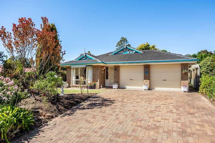 19 Stonebridge Drive, Aberfoyle Park SA 5159