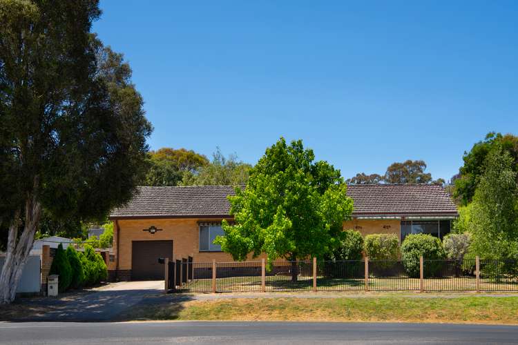 1 Lawson Parade, Castlemaine VIC 3450