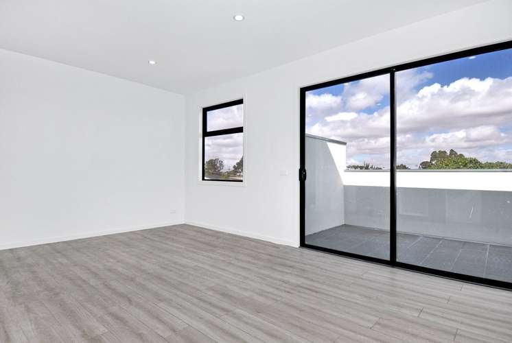 Third view of Homely townhouse listing, 2/126 Power Street, St Albans VIC 3021