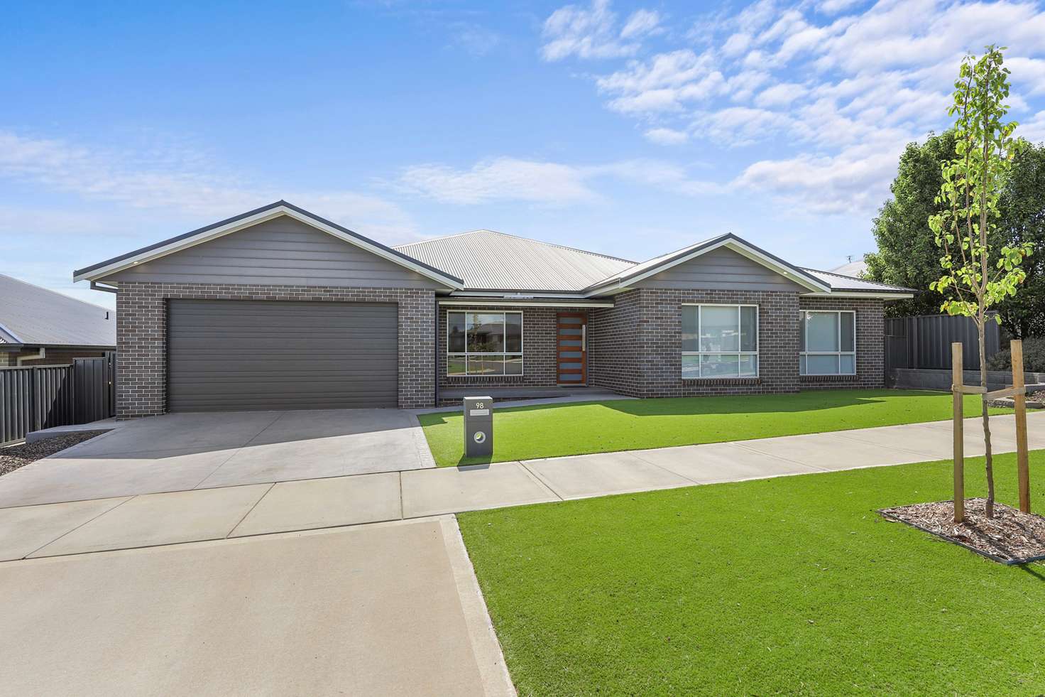 Main view of Homely house listing, 98 Verdelho Drive, Tamworth NSW 2340