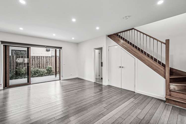 Main view of Homely townhouse listing, 2/37 Blackwood Parade, Heidelberg West VIC 3081