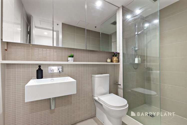 Sixth view of Homely apartment listing, 601/70 Queens Road, Melbourne VIC 3004