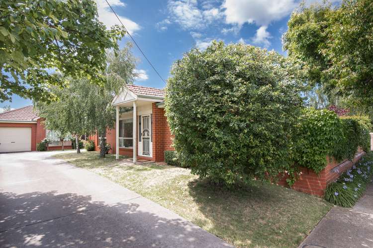 Main view of Homely townhouse listing, 1/114 Burnbank Street, Lake Wendouree VIC 3350