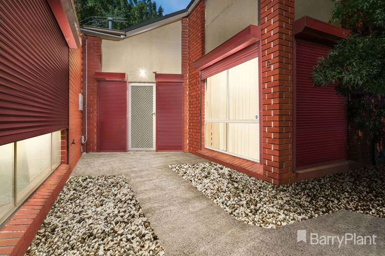 Main view of Homely unit listing, 2/1 Kingsley Street, St Albans VIC 3021