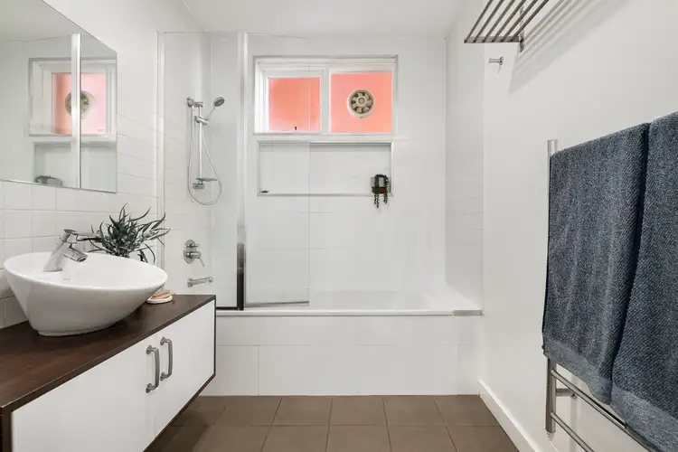 Fourth view of Homely apartment listing, 2/18 Grandview Grove, Prahran VIC 3181