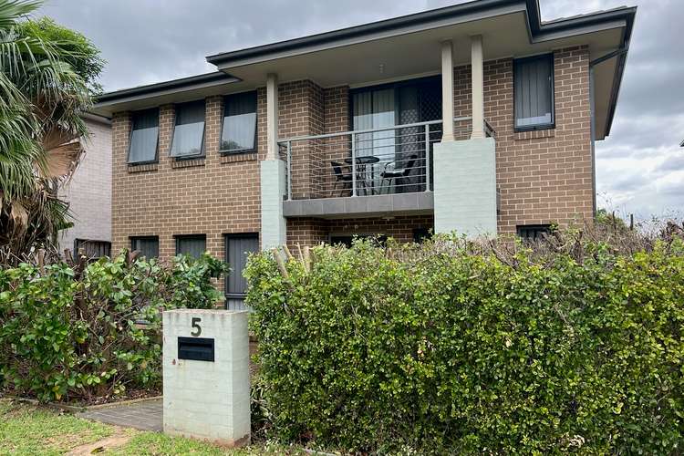 Main view of Homely house listing, 5 Mcintyre Circuit, Middleton Grange NSW 2171