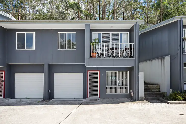 18/1A Woodbury Park Drive